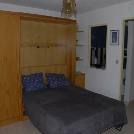 Agay Plage 23 Апартаменты *